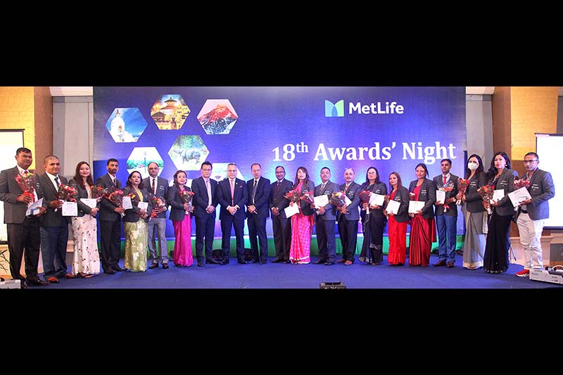 MetLife Nepal honours top agencies, representatives