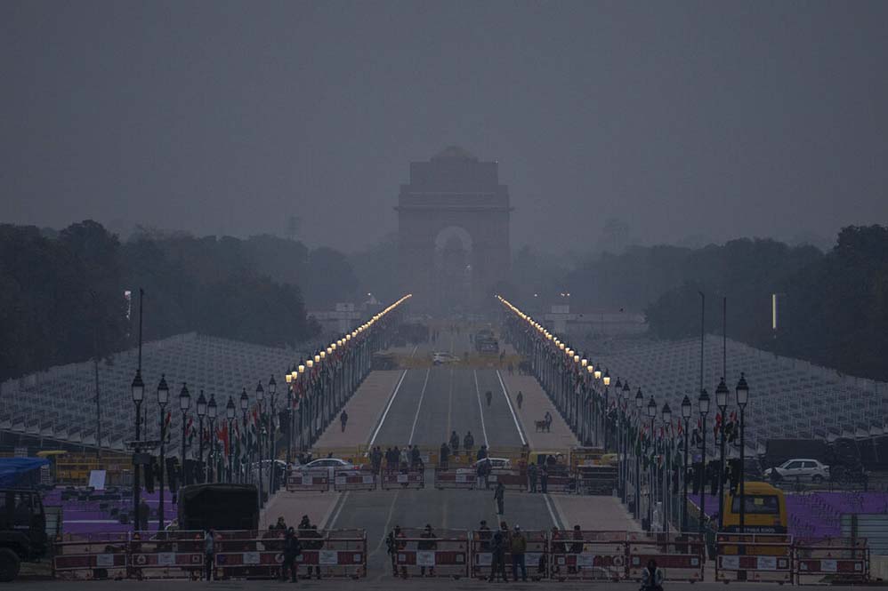 Indian PM Modi pays tributes at NWM ahead of 73rd Republic Day celebrations