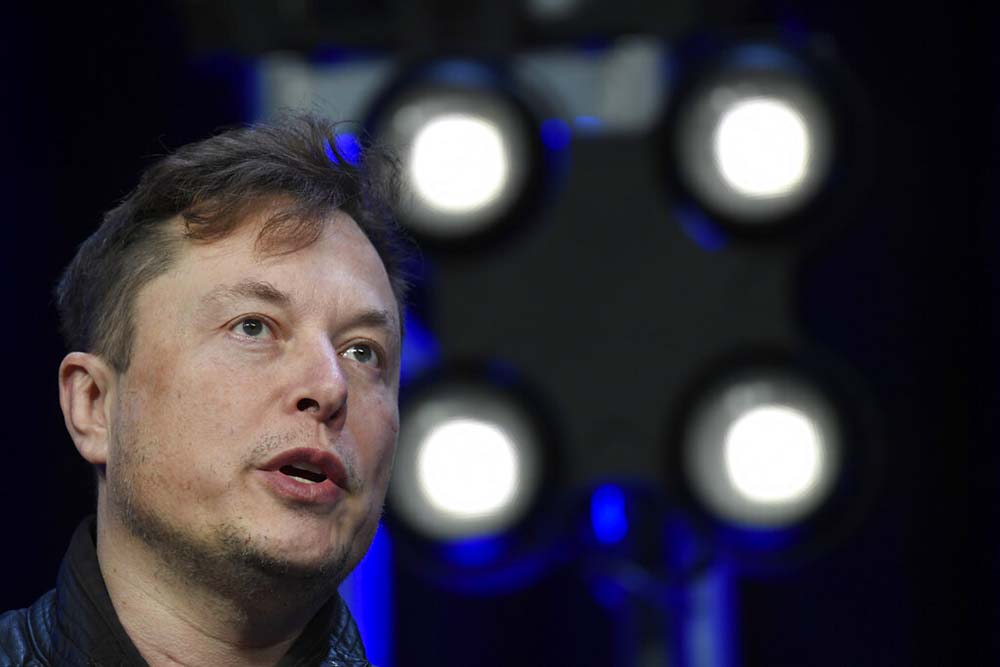 Musk abandons deal to buy Twitter; company says it will sue