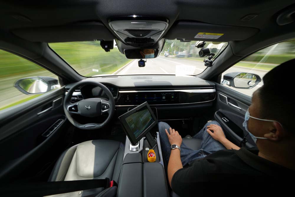 China&#8217;s Baidu races Waymo; GM to develop self-driving cars