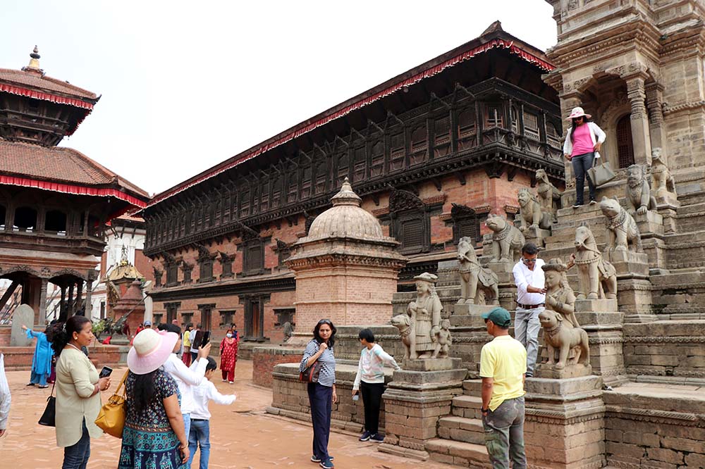 284,363 foreign tourists visit Nepal in seven months