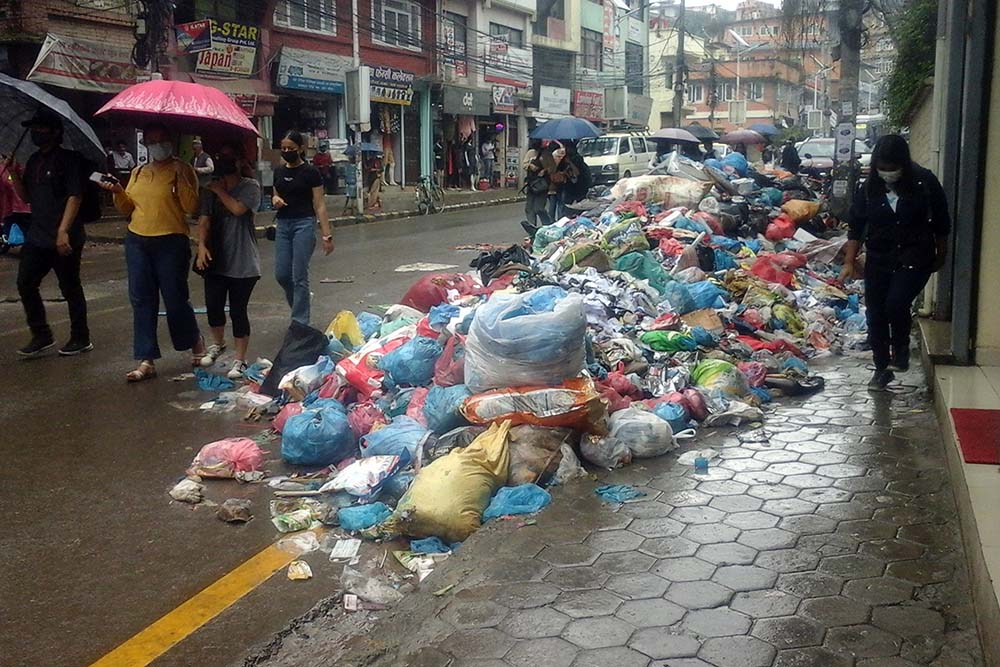 KMC Mayor directs private companies to manage garbage within a week