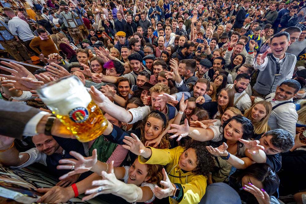 It’s tapped: Germany’s Oktoberfest opens after 2-year hiatus