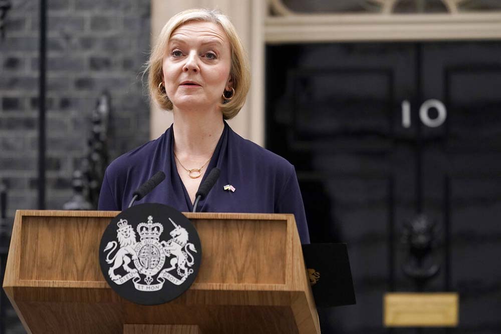 Truss quits, but UK&#8217;s political and economic turmoil linger 