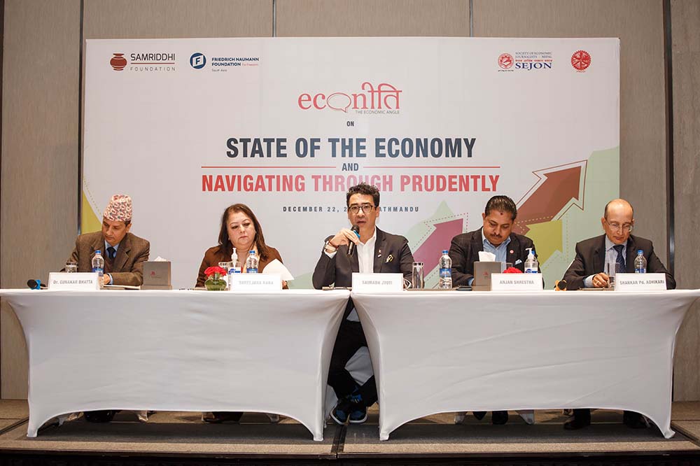 Samriddhi Foundation holds dialogue on country’s economic state