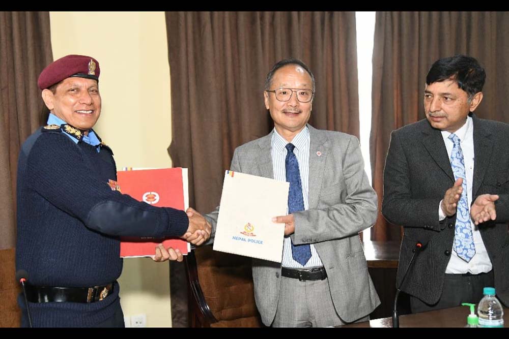 Everest Bank, Nepal Police collaborate to introduce scholarship