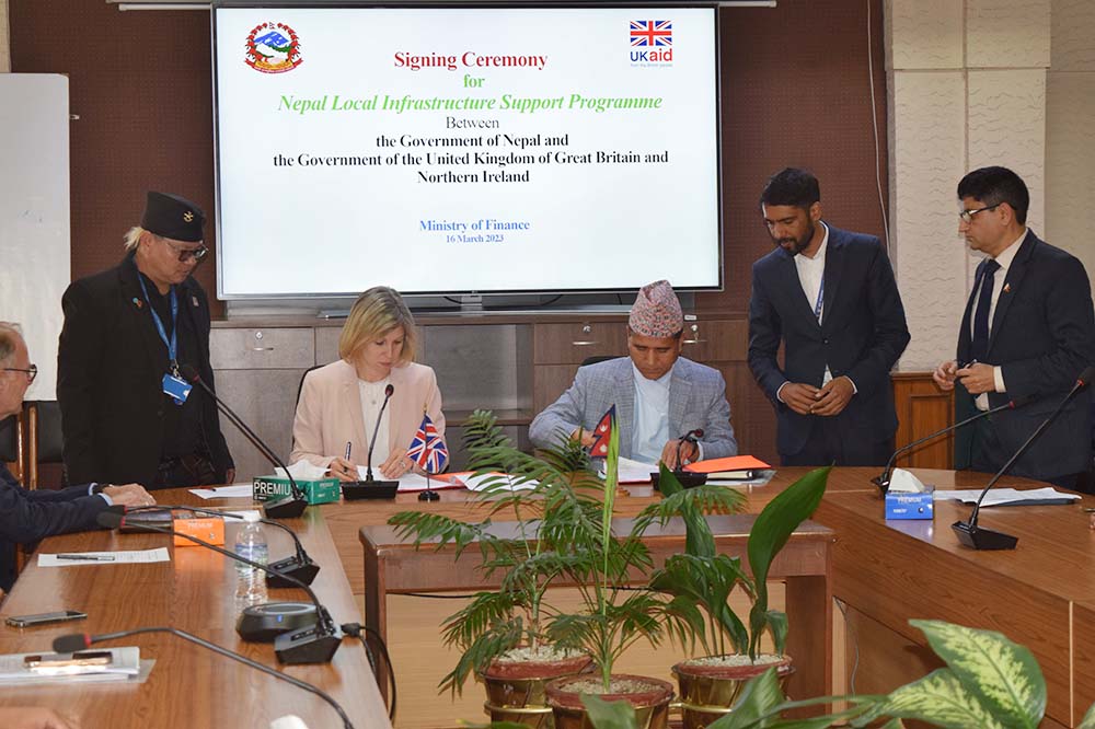 UK to grant 90m pounds to Nepal for infrastructure development