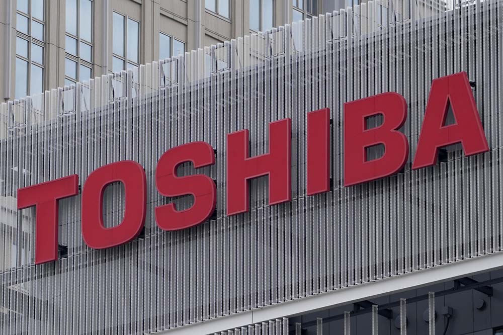 Scandal-plagued Japan tech giant Toshiba gets tender offer