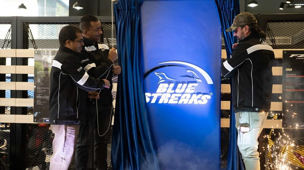 Yamaha Nepal launches &#8216;Blue Streaks&#8217; to unite Yamaha bike owners