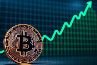 Bitcoin Breaks All Time Record, Surges Past $125,000 Amid Market Uncertainty