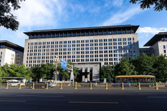 China says open to US trade talks offer but wants tariffs scrapped