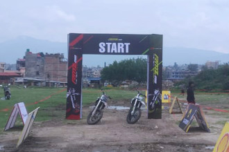 Classic Wheels hosts off-road test ride for Crossfire RMZ 250, launches Garow DT-53 electric scooter