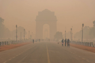 Air Pollution Levels Surge Across India’s Capital, Spark Rare Public Protests