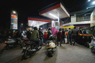 Oil-thirsty Asian nations seek Russian crude as Iran war strains supplies