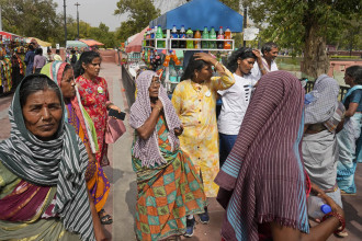India's weather forecasters warn of heatwaves
