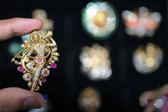 Uncut gems: Indian startups embrace AI despite job fears