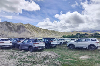 Korala checkpoint opens for trade with China as Tatopani, Kyirong remain closed
