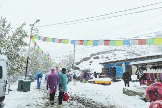 Mustang sees first snowfall of season, halts treks, triggers travel warnings