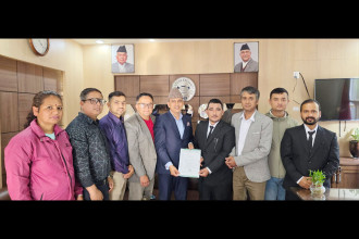 Nepal Share Market Investors Association discusses capital market reforms with NEPSE CEO
