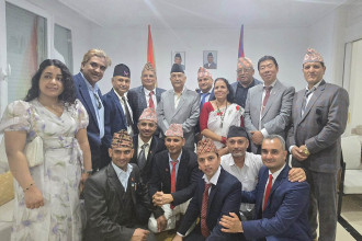 PM Oli meets officials of Overseas Nepali Forum in Spain