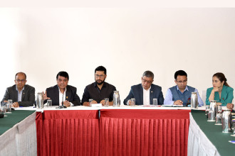 RSP President Lamichhane tells industrialists not to panic over fair business