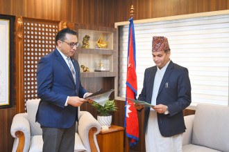 Gopal Prasad Bhatta sworn in as SEBON chairman