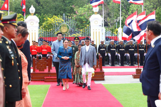 PM Oli, Thail PM Shinawatra hold meeting