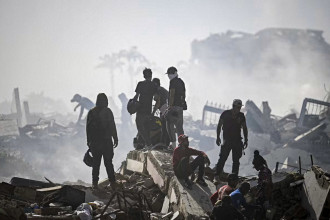 Venezuela Earthquake Death Toll Rises to 1,430 as Rescue Teams Continue Search for Survivors