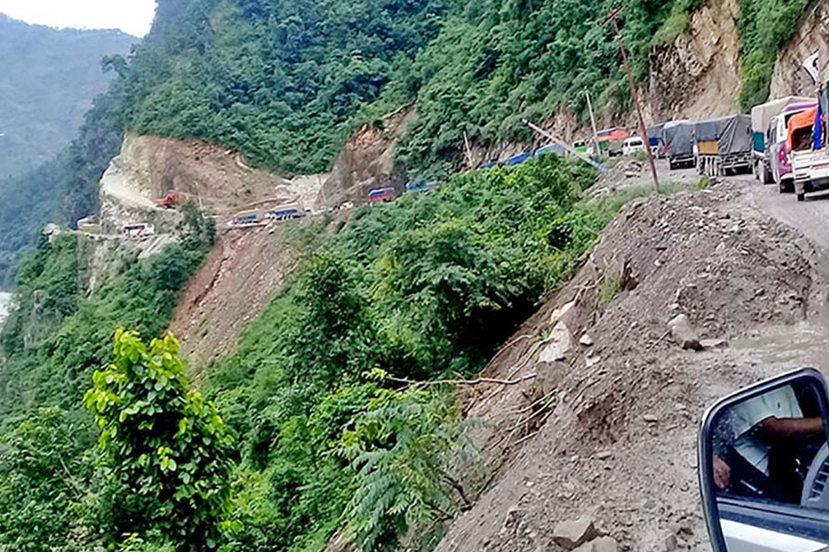 600 Containers Stranded at Nepal-China Border Due to Landslide Blockage