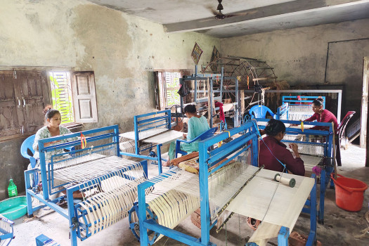 Weaving banana fibre cloth transforms lives of Tikapur women