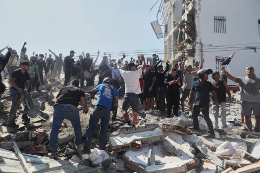 47 dead, buildings collapsed as 7.4-magnitude earthquake shakes western Colombia
