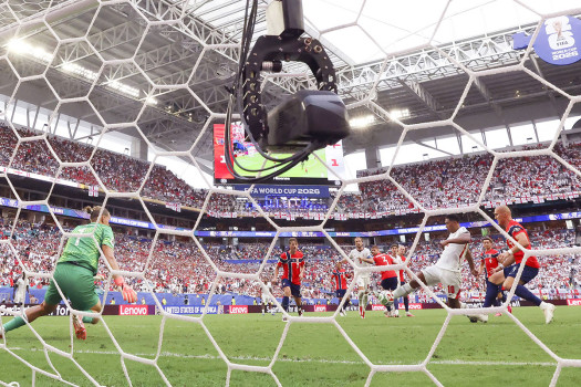 Bellingham doubles as 'lucky' England beat Norway to reach World Cup semi-finals