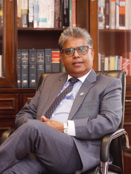 THE BUSINESS OF LAW & the SEASONED PLAYER