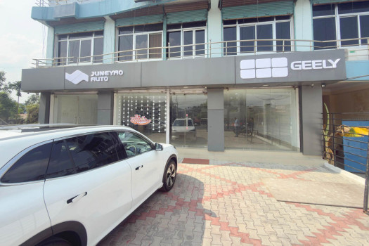 LRR Motors to expand Geely EX5 dealer network; plans to appoint 14 dealers within a year