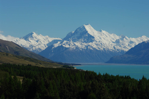 New Zealand funds campaigns to attract more int'l visitors