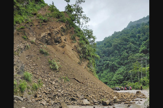Landslide blocks Siddhartha Highway in Palpa