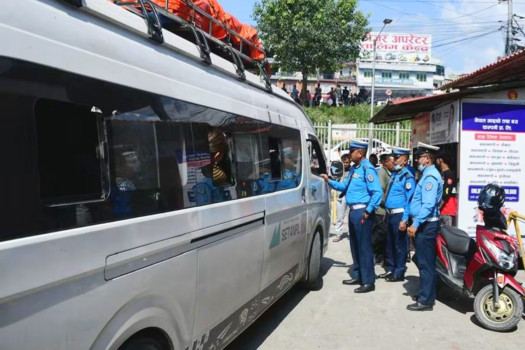 109,636 people have left Kathmandu Valley since Ghatasthapana: Traffic police