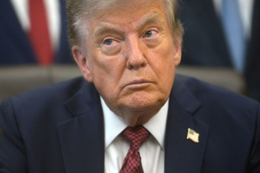 Trump confirms resumption of talks with Iran, Strait of Hormuz deal nears
