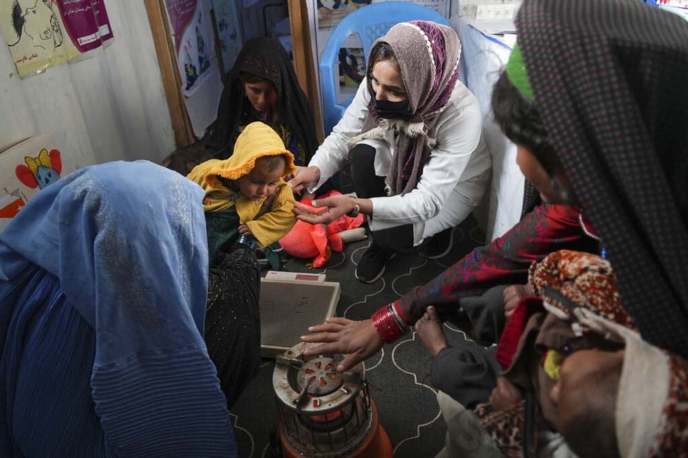 Afghanistan inks 41-mln-USD deals for major power infrastructure