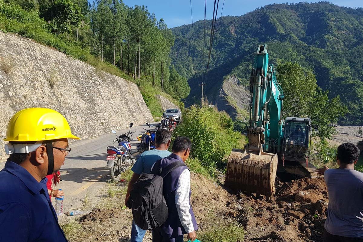 Temporary road being constructed on damaged BP Highway