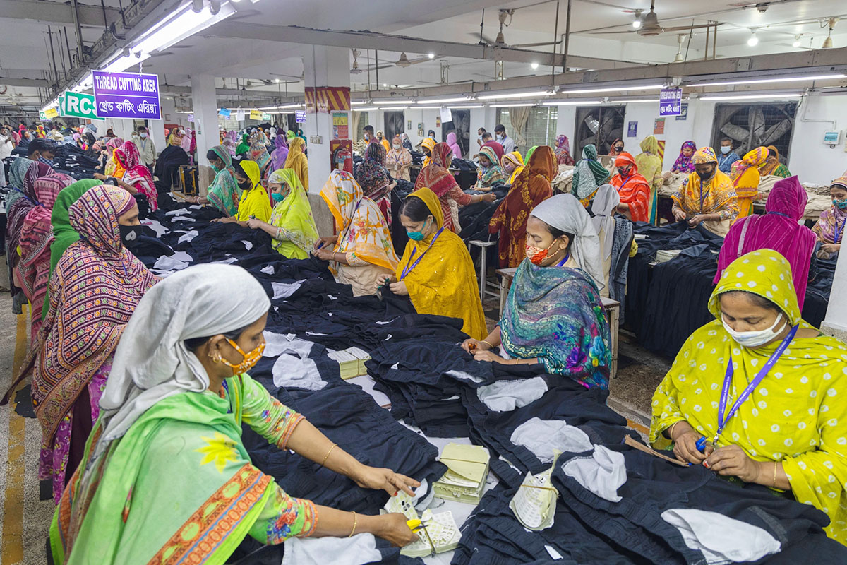 Bangladesh earns nearly $44bn from exports in 11 months