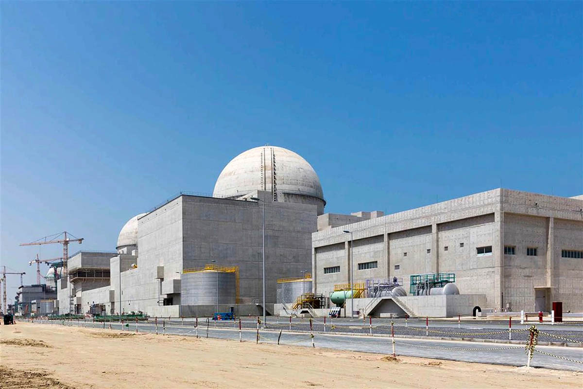 Drone strikes UAE nuclear plant as US and Iran signal they are prepared to resume war