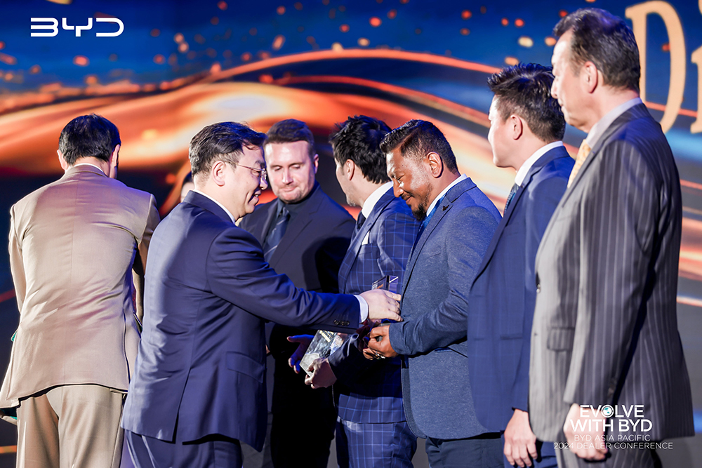 Cimex-Inc.-Pvt.-Ltd.-Honored-at-BYD-Asia-Pacific-2024-Dealer-Conference-(3)-1712048518.jpg