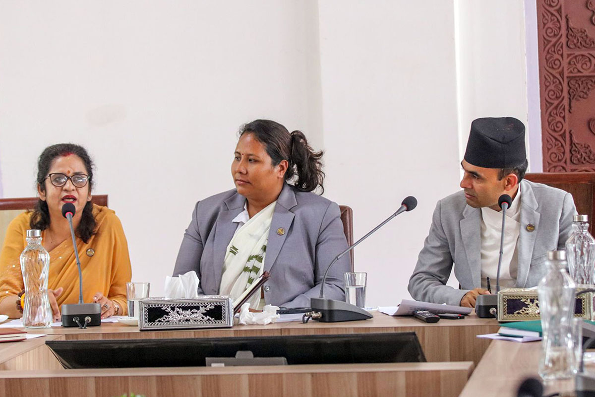 Discussion-at-Ministry-of-Agriculture,-Forests-and-Environment-1786038075.jpg