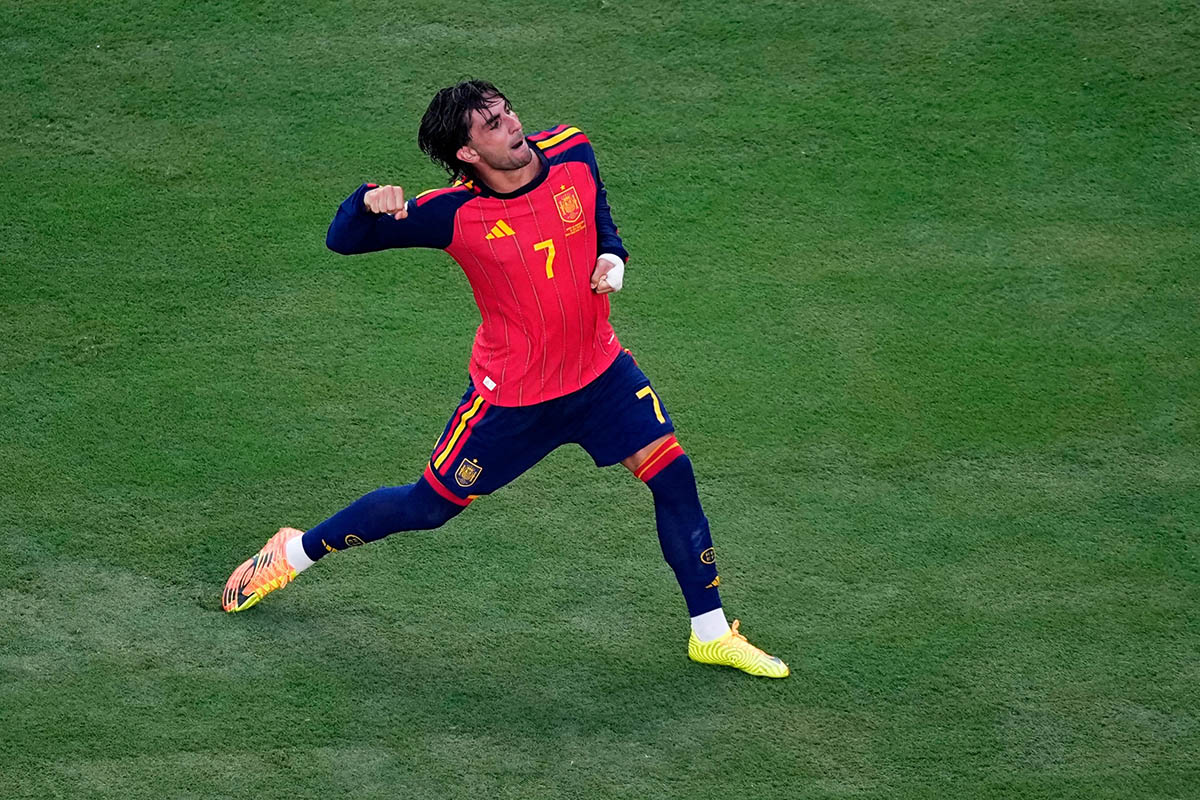Spain win the World Cup as Ferran Torres’s extra-time goal beats Argentina 1–0