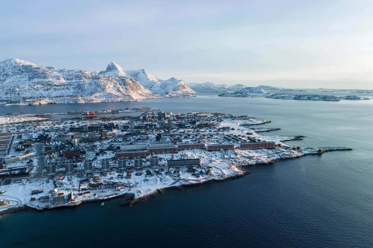 In show of support, Canada, France open consulates in Greenland