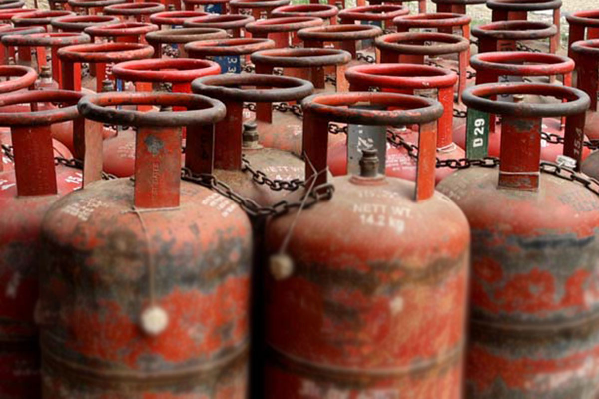 Commerce department urges public to report illegal LPG trading on 1137