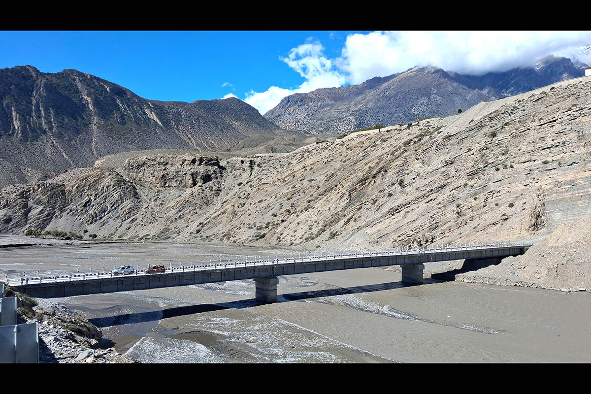 173 containers depart as traffic resumes on Beni-Jomsom route in Mustang