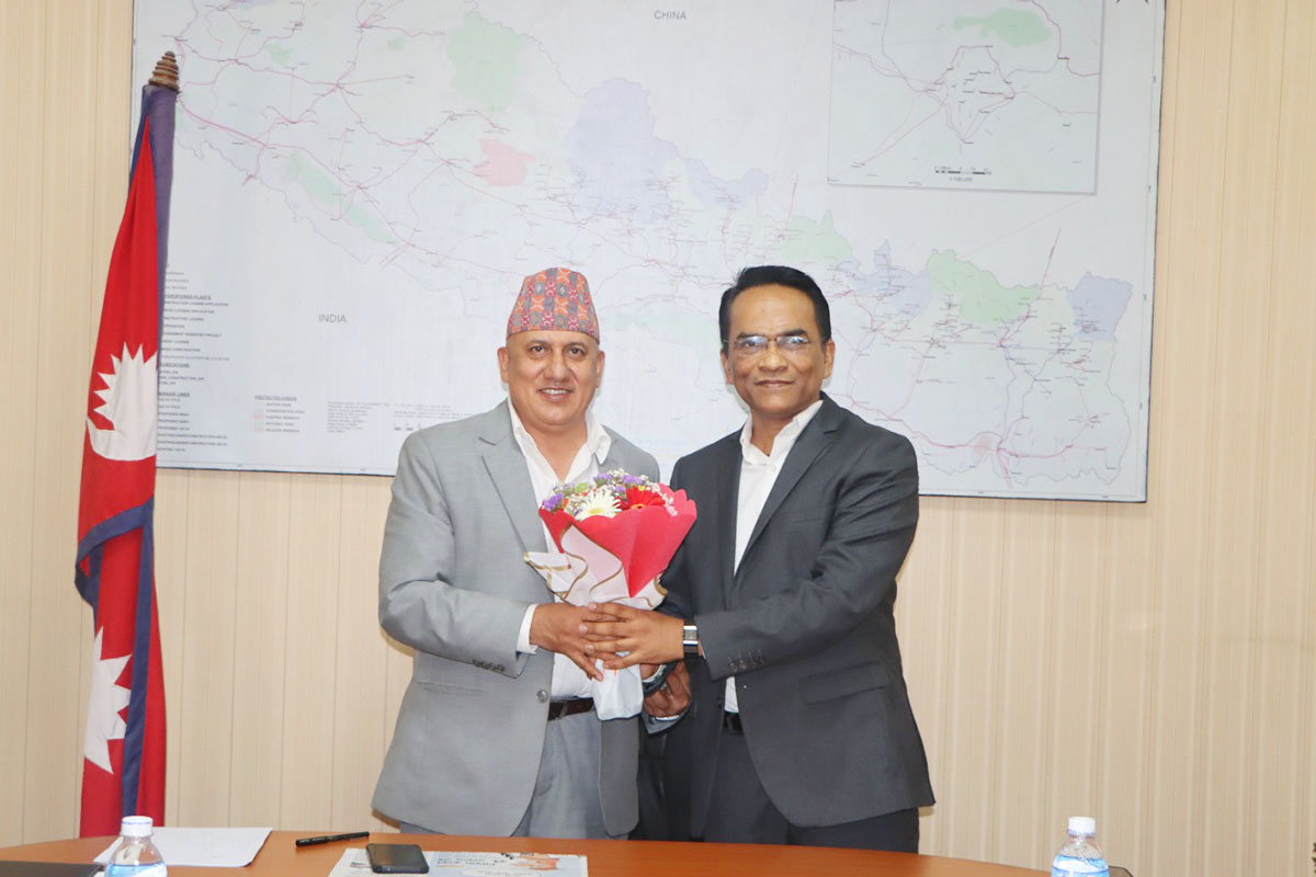 NPC vice-chairman discusses fiscal and monetary policies with NRB governor