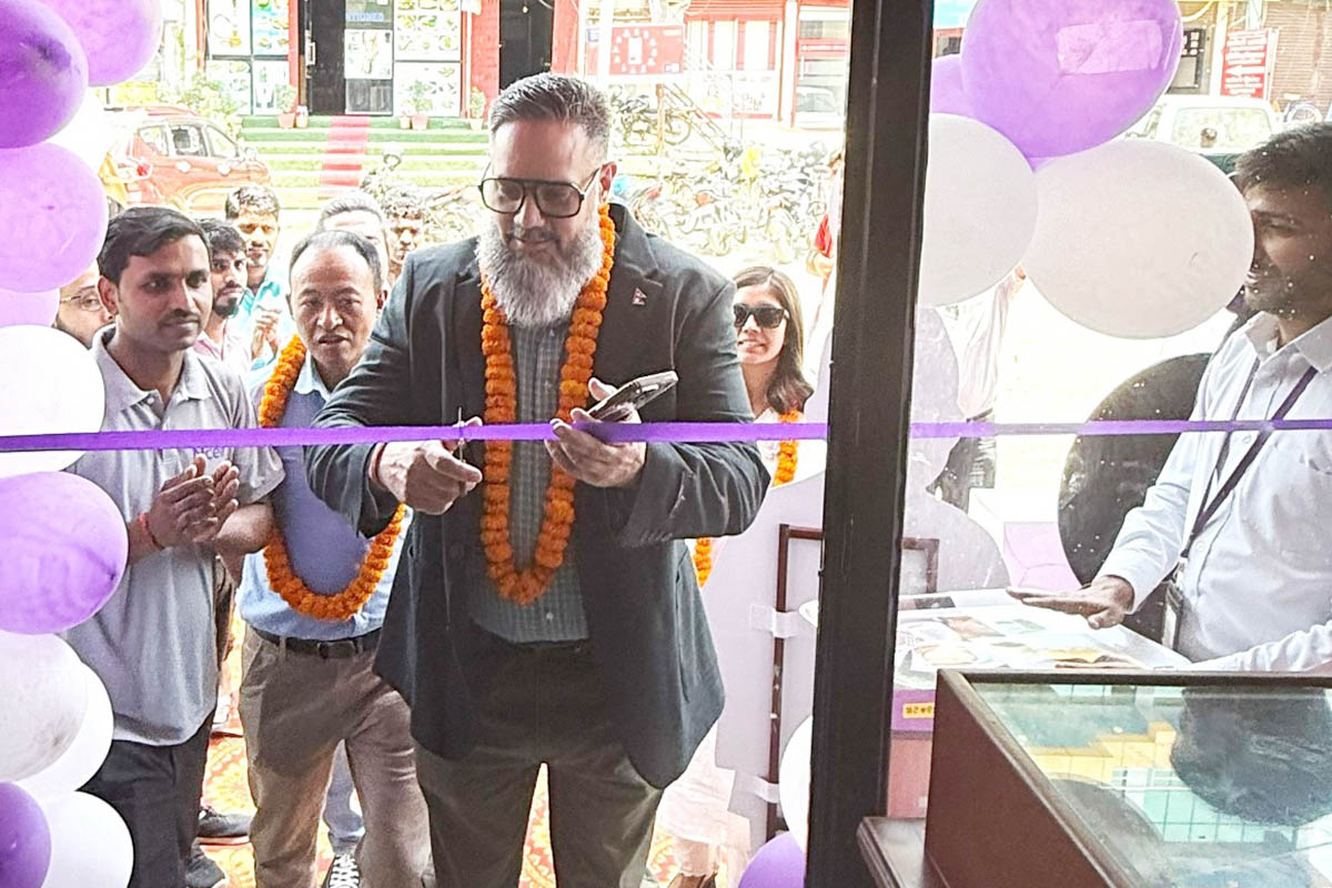 Ncell expands customer service with first 'Ncell Shop-in-Shop' in Bhairahawa